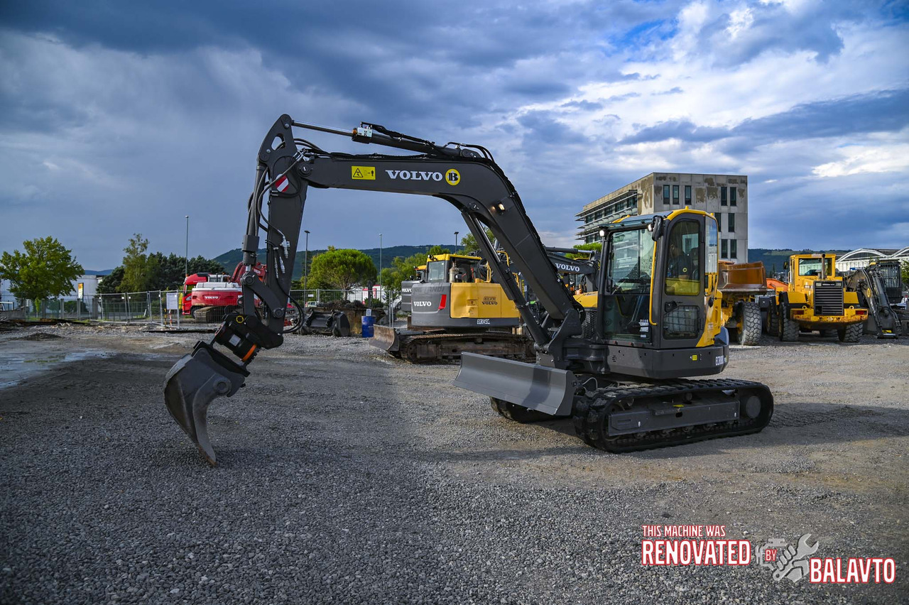 VOLVO ECR88D - Mini escavadeira: foto 2 VOLVO ECR88D - Mini escavadeira: foto 2