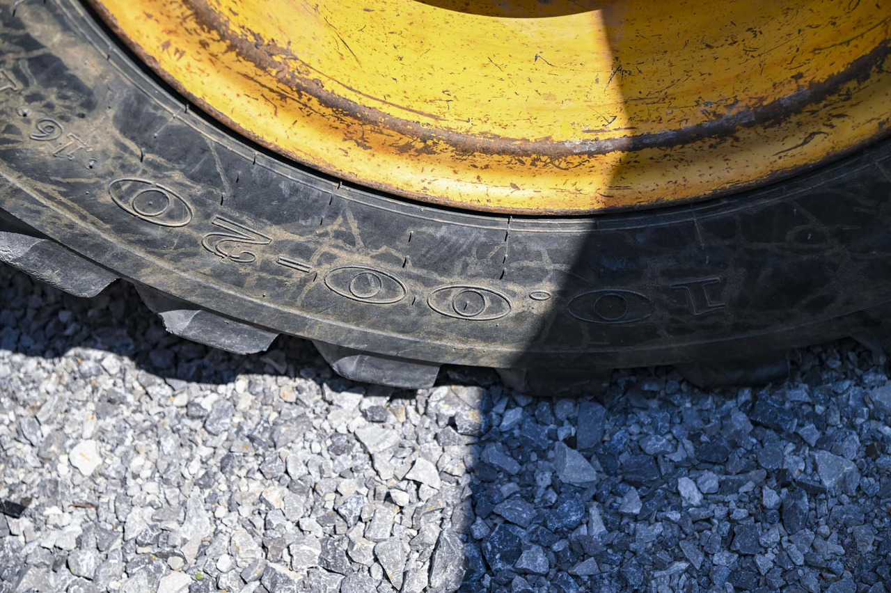 Escavadeira de rodas VOLVO EW180B: foto 32 Escavadeira de rodas VOLVO EW180B: foto 32