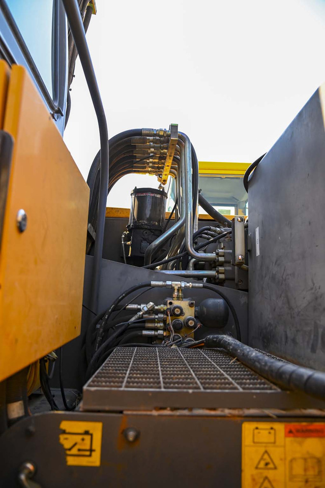 Escavadeira de rodas VOLVO EW180B: foto 19 Escavadeira de rodas VOLVO EW180B: foto 19