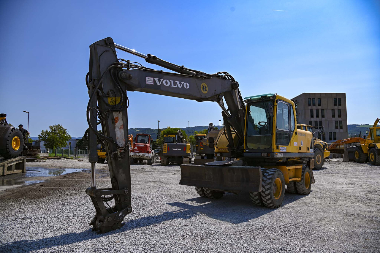 Escavadeira de rodas VOLVO EW180B: foto 9 Escavadeira de rodas VOLVO EW180B: foto 9