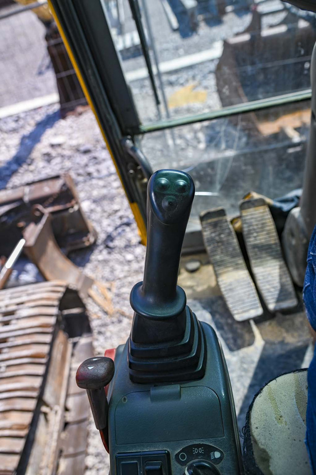 Escavadeira de rodas VOLVO EW180B: foto 40 Escavadeira de rodas VOLVO EW180B: foto 40