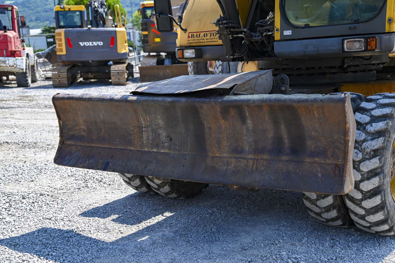 Escavadeira de rodas VOLVO EW180B: foto 15 Escavadeira de rodas VOLVO EW180B: foto 15