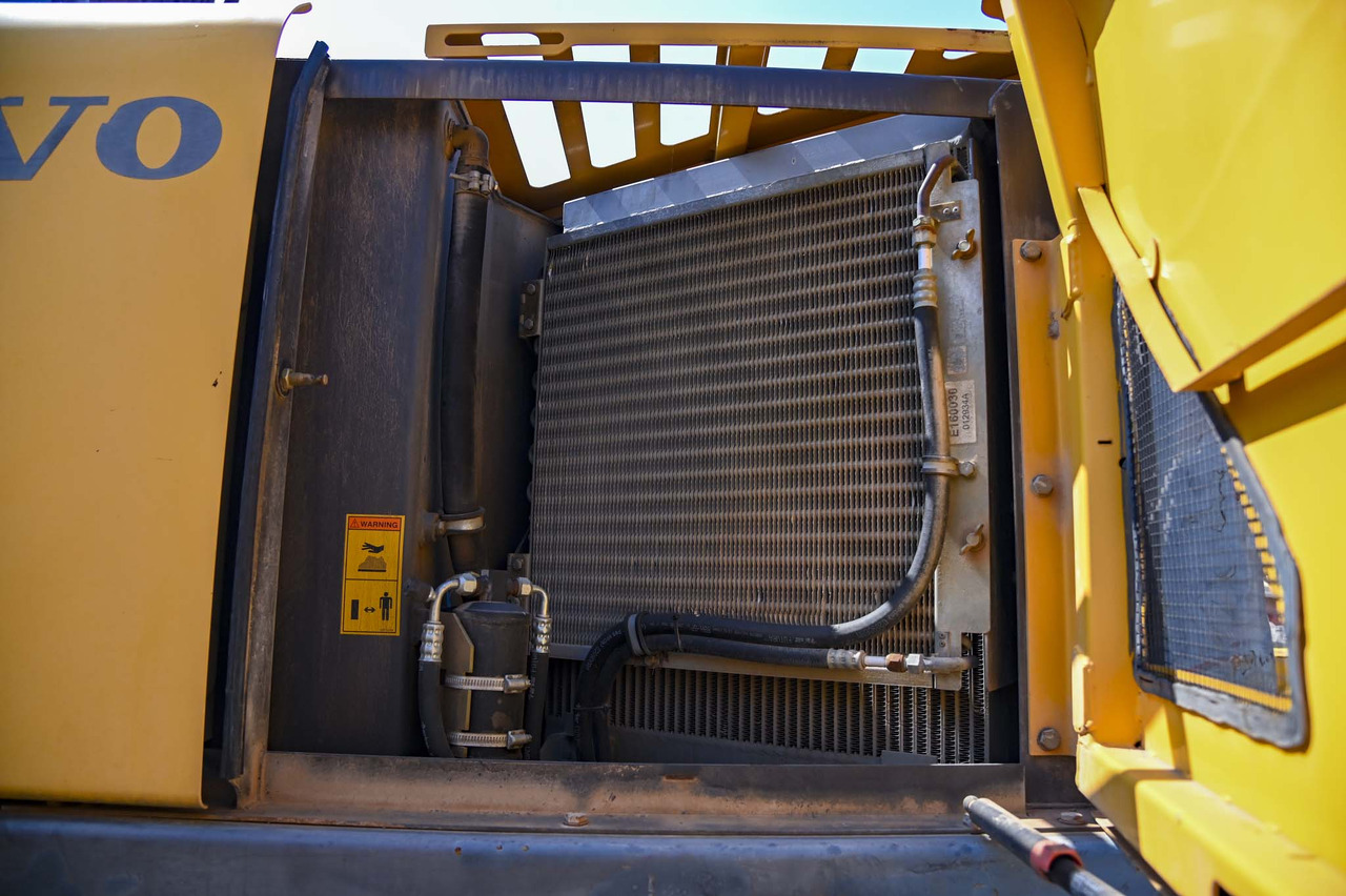 Escavadeira de rodas VOLVO EW180B: foto 18 Escavadeira de rodas VOLVO EW180B: foto 18