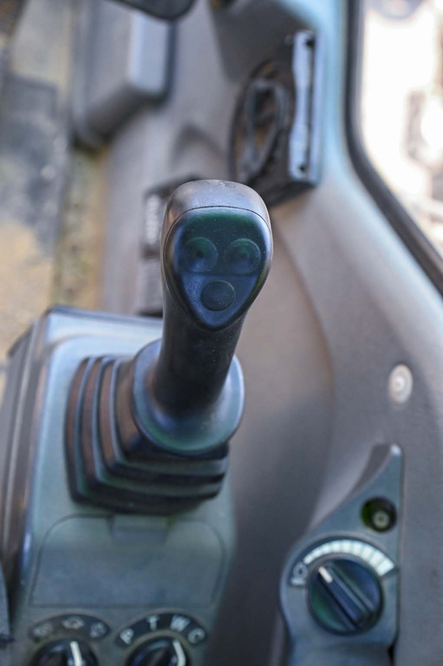 Escavadeira de rodas VOLVO EW180B: foto 37 Escavadeira de rodas VOLVO EW180B: foto 37