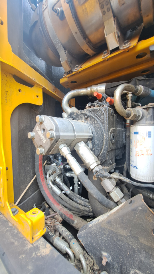 VOLVO EWR150E - Escavadeira de rodas: foto 5 VOLVO EWR150E - Escavadeira de rodas: foto 5