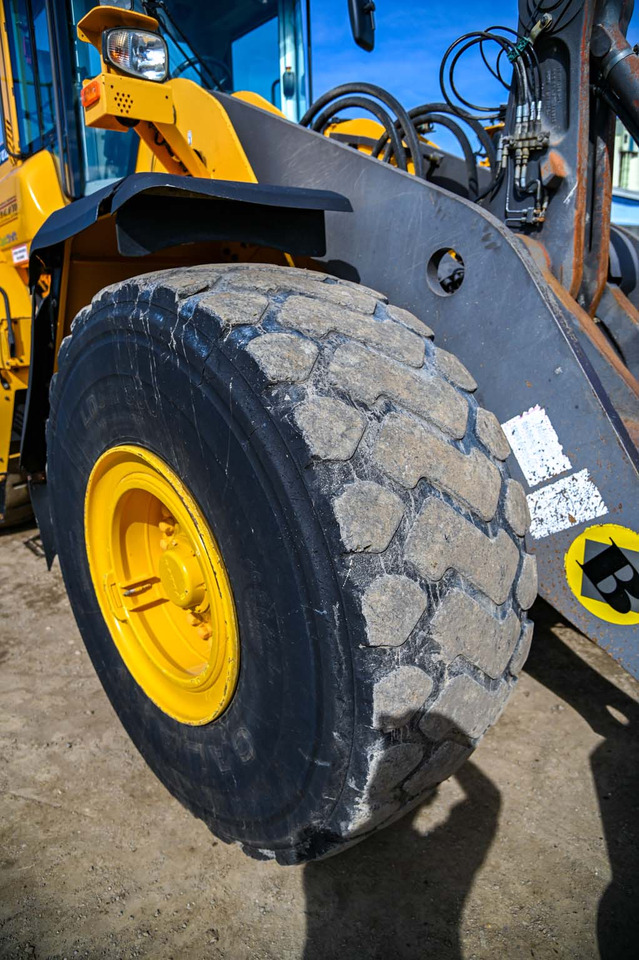 Pá carregadora de rodas VOLVO L180H: foto 23