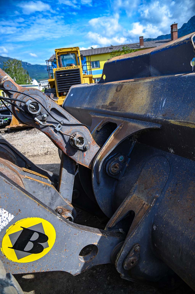 Pá carregadora de rodas VOLVO L180H: foto 18