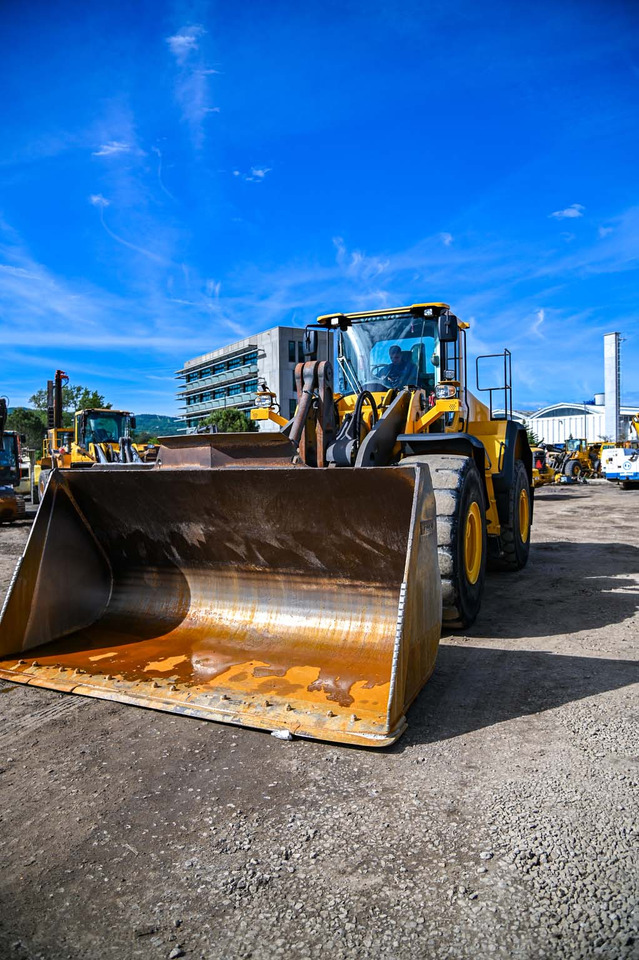 Pá carregadora de rodas VOLVO L180H: foto 12