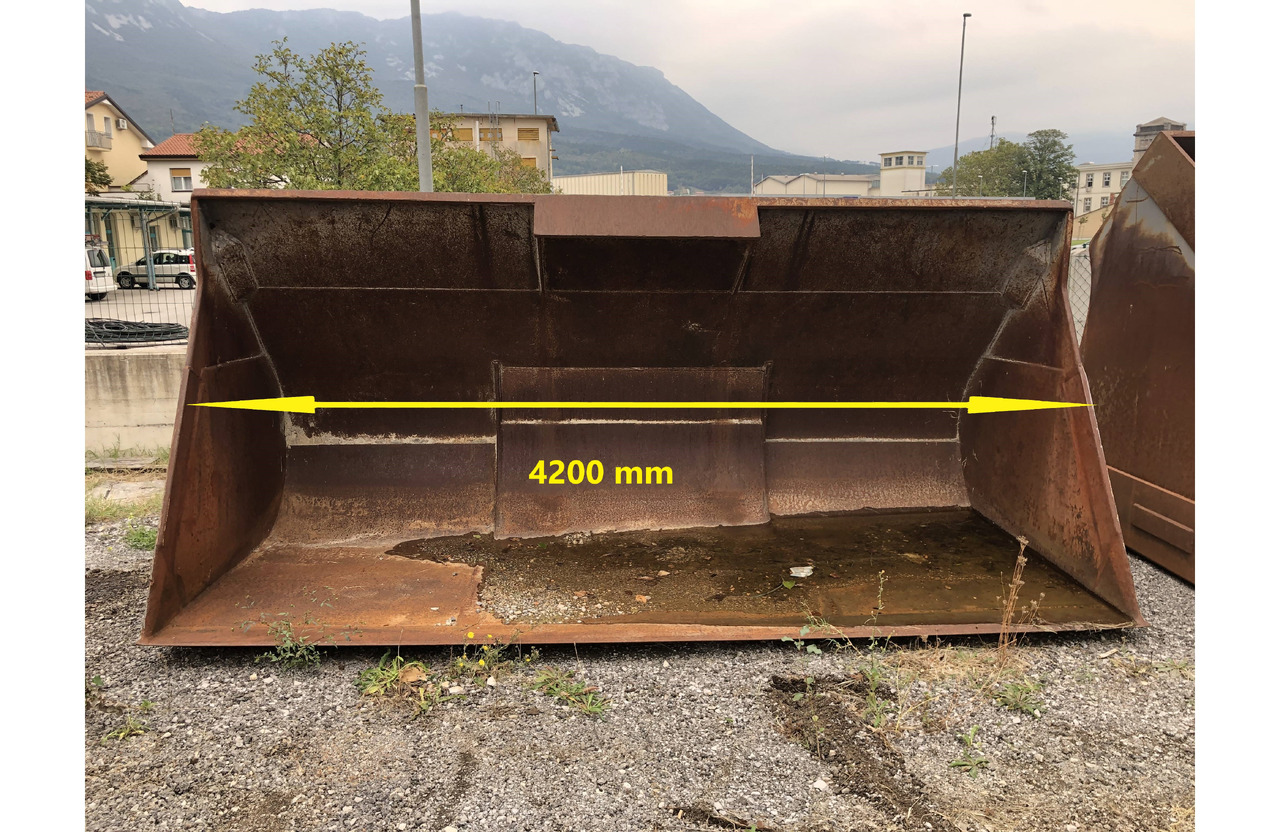 Verachtert loader bucket 4200 mm Volvo - Balde carregador: foto 1 Verachtert loader bucket 4200 mm Volvo - Balde carregador: foto 1