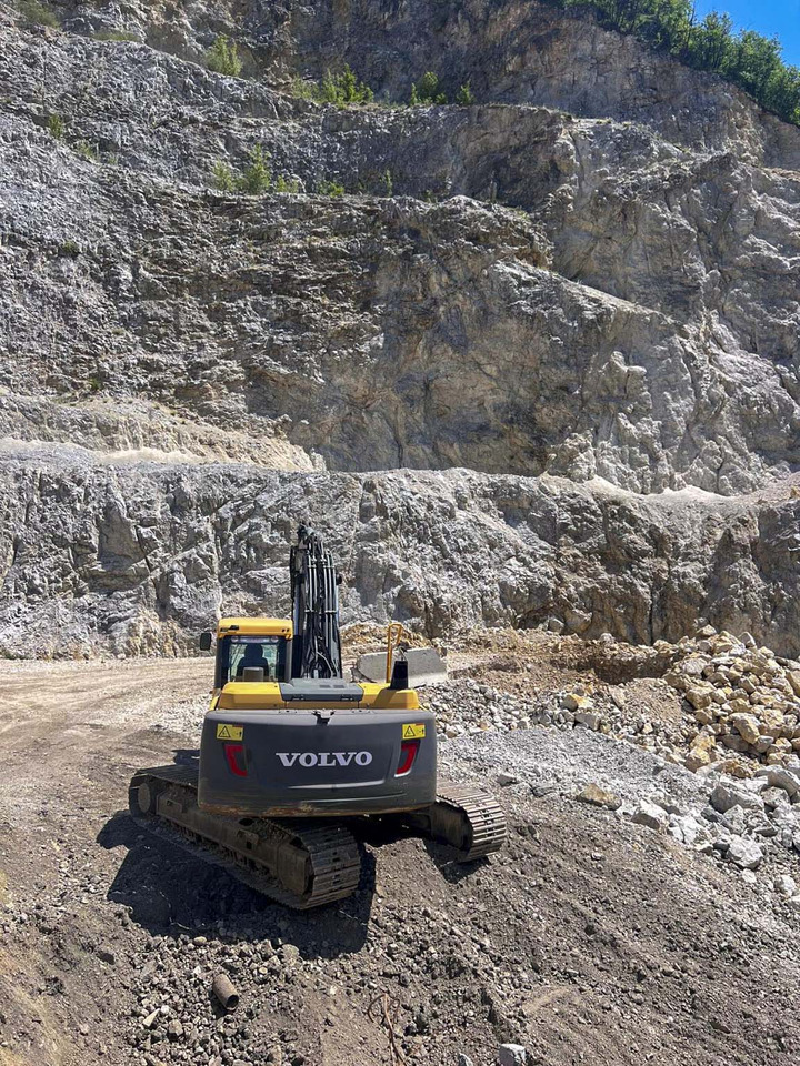 Volvo EC220D - Escavadora de rastos: foto 3 Volvo EC220D - Escavadora de rastos: foto 3