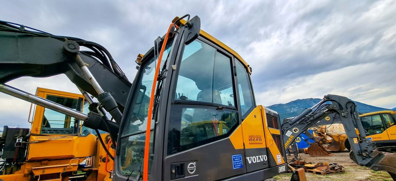Escavadeira de rodas Volvo EWR150E: foto 22