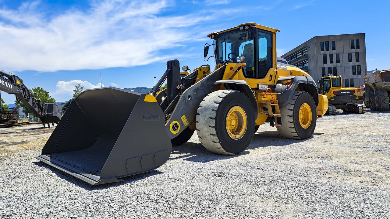 Volvo L120H - Pá carregadora de rodas: foto 1 Volvo L120H - Pá carregadora de rodas: foto 1