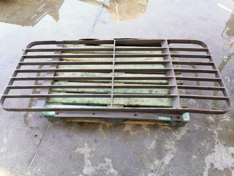 Volvo cabin guard 11298241 - Carroceria e exterior para Escavadeira: foto 3 Volvo cabin guard 11298241 - Carroceria e exterior para Escavadeira: foto 3