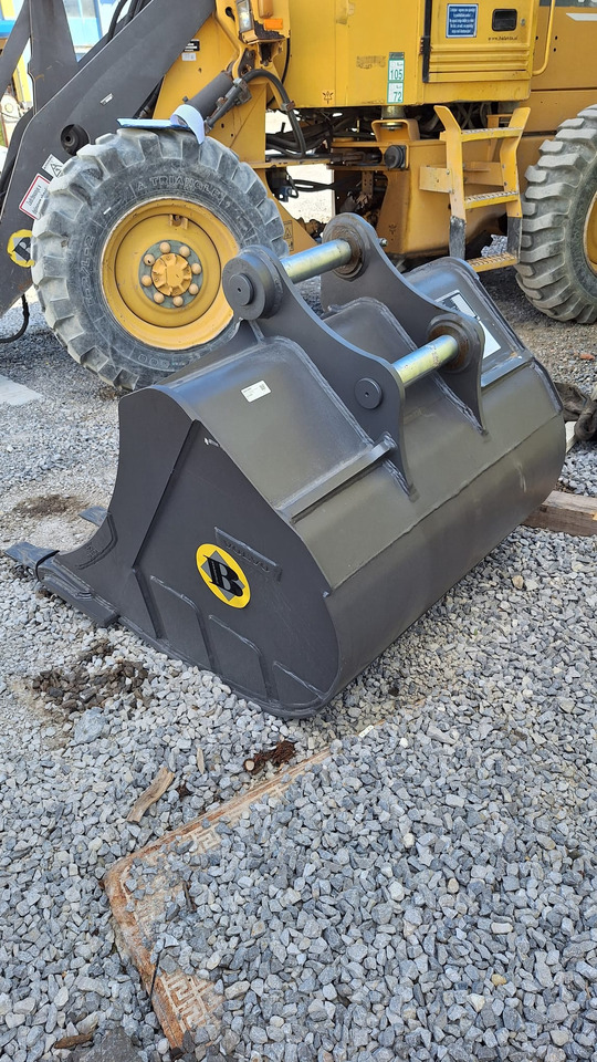 Volvo digging bucket 1200 mm UNI65 - Balde escavadora para Escavadeira: foto 3 Volvo digging bucket 1200 mm UNI65 - Balde escavadora para Escavadeira: foto 3
