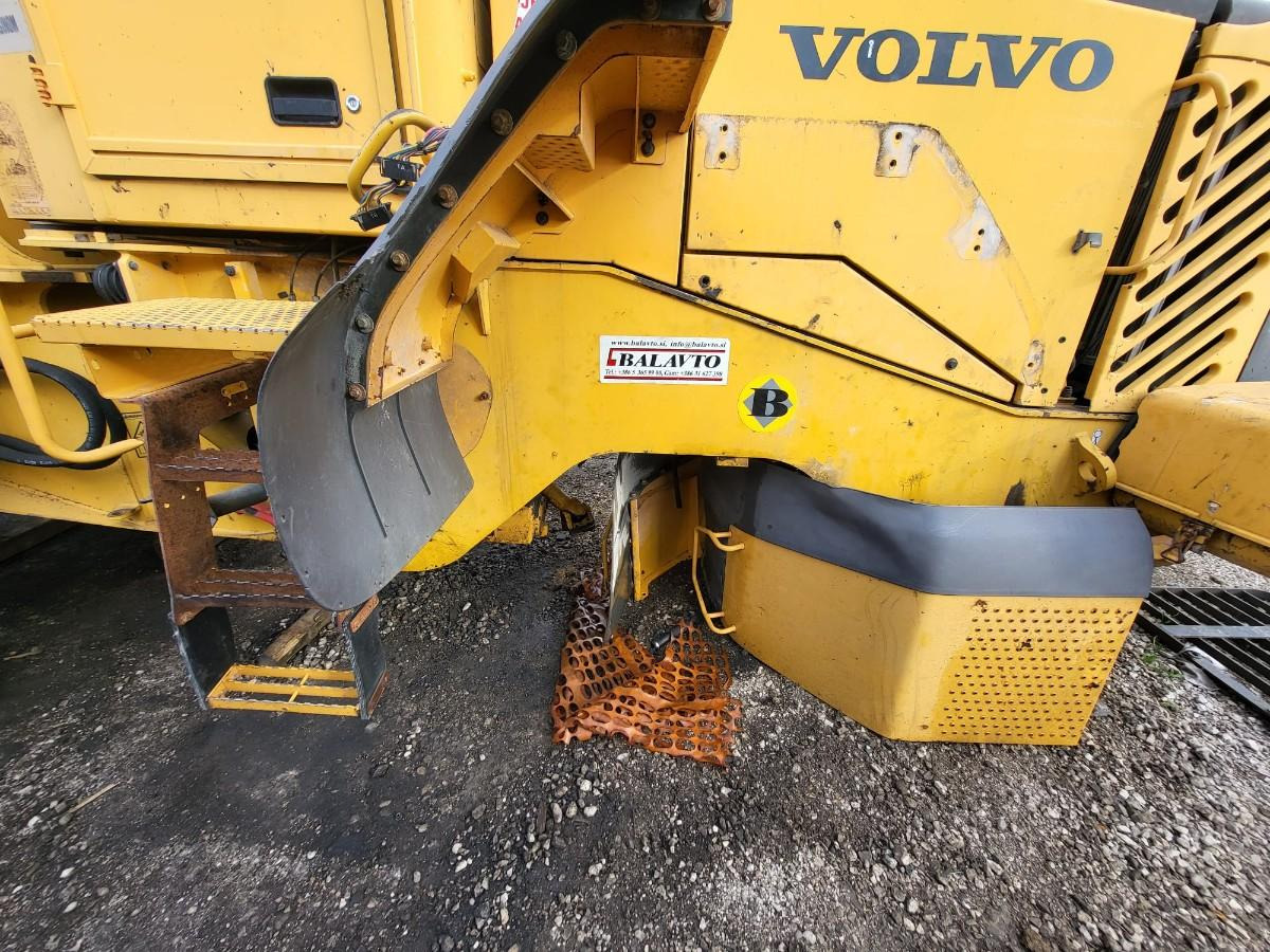 Volvo rear frame - Estrutura/ Châssis para Pá carregadora: foto 4 Volvo rear frame - Estrutura/ Châssis para Pá carregadora: foto 4