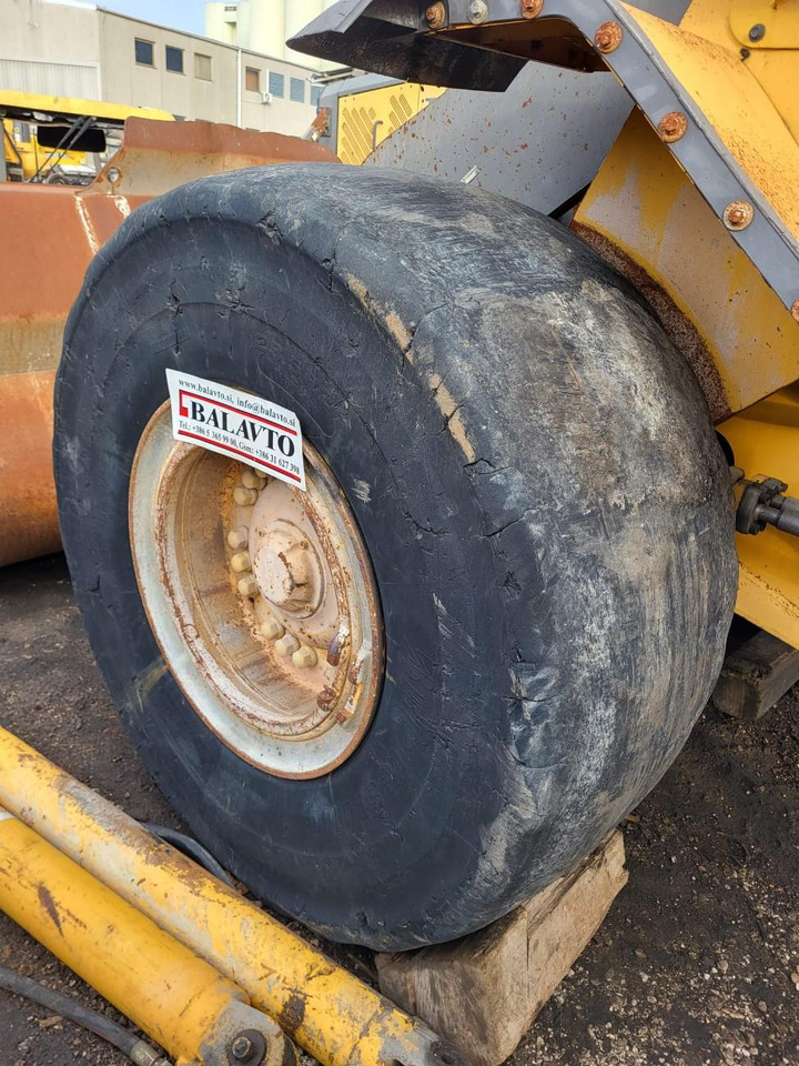 Volvo rims - Jante para Pá carregadora: foto 2 Volvo rims - Jante para Pá carregadora: foto 2