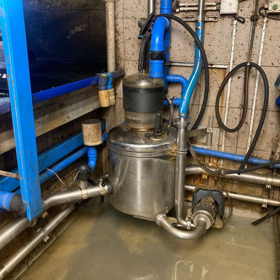 DeLaval Fischgrätenmelkstand Doppel 10er - Equipamento para ordenha: foto 4 DeLaval Fischgrätenmelkstand Doppel 10er - Equipamento para ordenha: foto 4