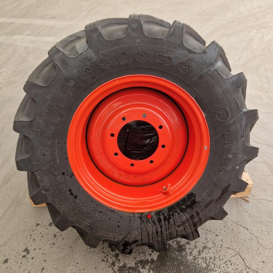 Reifen Räder Firestone 440/65R24 Maxi Traktion 65 128D 125E neu - Jantes e pneus: foto 1 Reifen Räder Firestone 440/65R24 Maxi Traktion 65 128D 125E neu - Jantes e pneus: foto 1