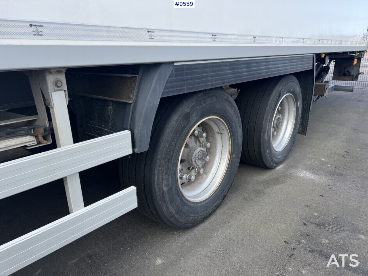 Container trailer Chereau CSD2 with Dolly - Reboque furgão: foto 5 Container trailer Chereau CSD2 with Dolly - Reboque furgão: foto 5