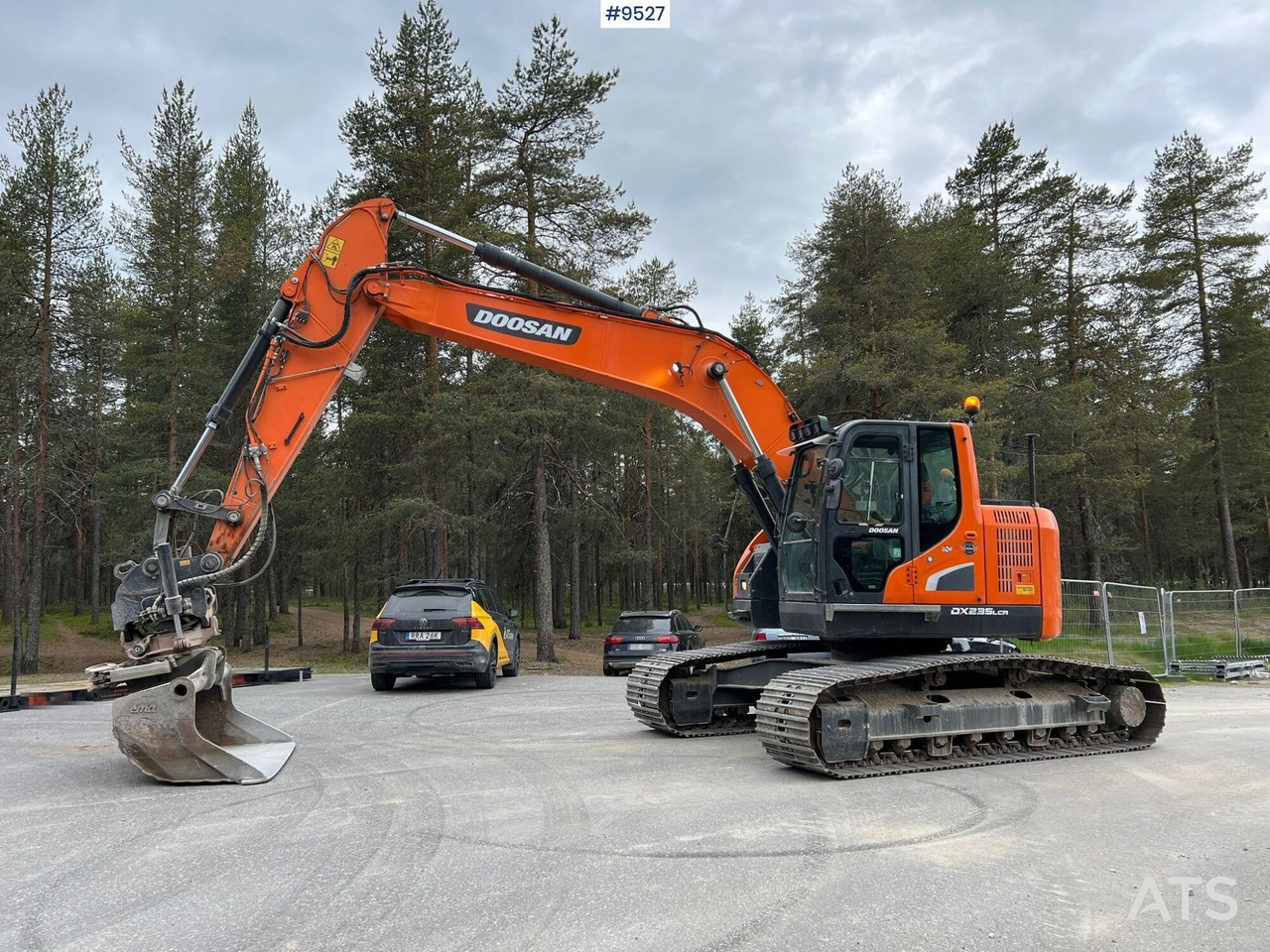 Excavator Doosan DX235 LCR-5 with excavator system (SEE VIDEO) - Escavadora de rastos: foto 2 Excavator Doosan DX235 LCR-5 with excavator system (SEE VIDEO) - Escavadora de rastos: foto 2