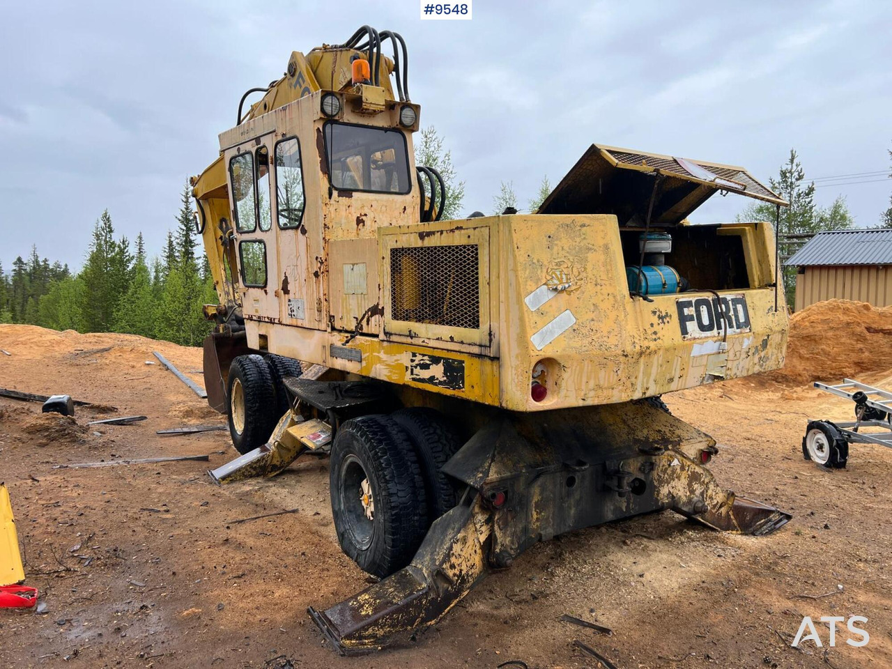 FORD Wheel excavator (VIDEO) - Escavadeira de rodas: foto 4 FORD Wheel excavator (VIDEO) - Escavadeira de rodas: foto 4