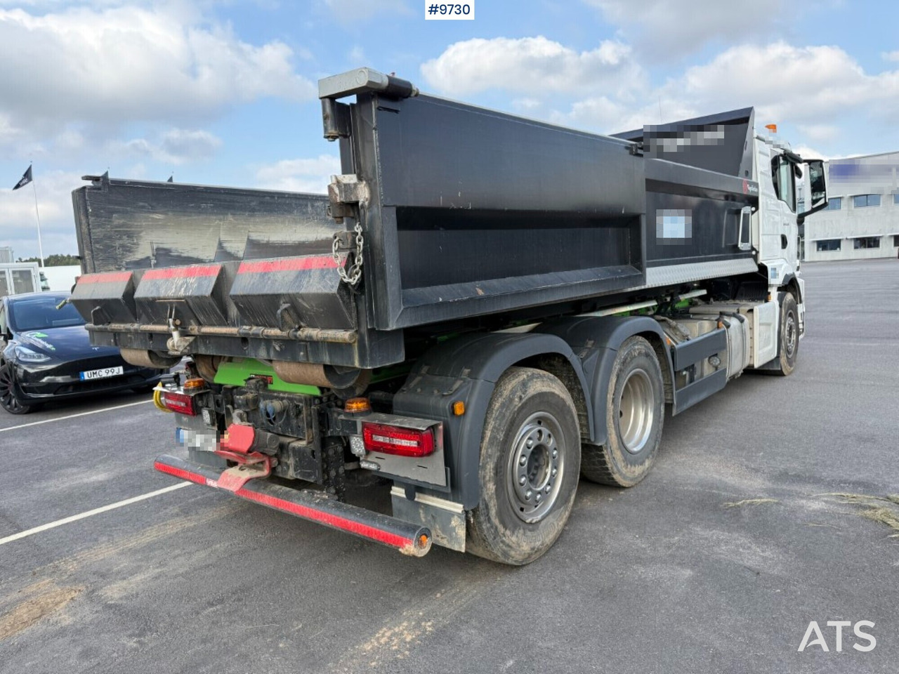 Camião polibenne Hook lift MAN TGS 26.510 with crane flatbed and gravel flatbed: foto 6 Camião polibenne Hook lift MAN TGS 26.510 with crane flatbed and gravel flatbed: foto 6