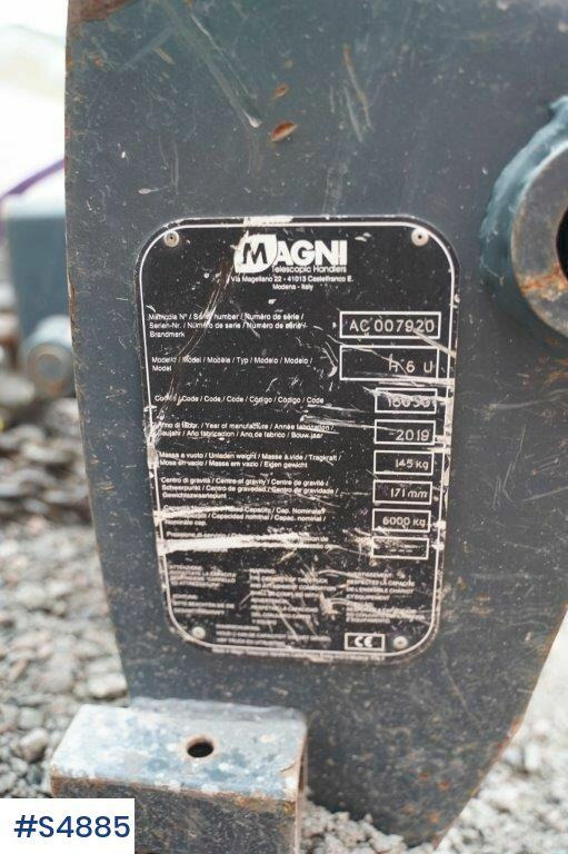 Empilhador telescópico Magni RTH 6,30 SH-M/C Around turning telescopic loader: foto 46 Empilhador telescópico Magni RTH 6,30 SH-M/C Around turning telescopic loader: foto 46