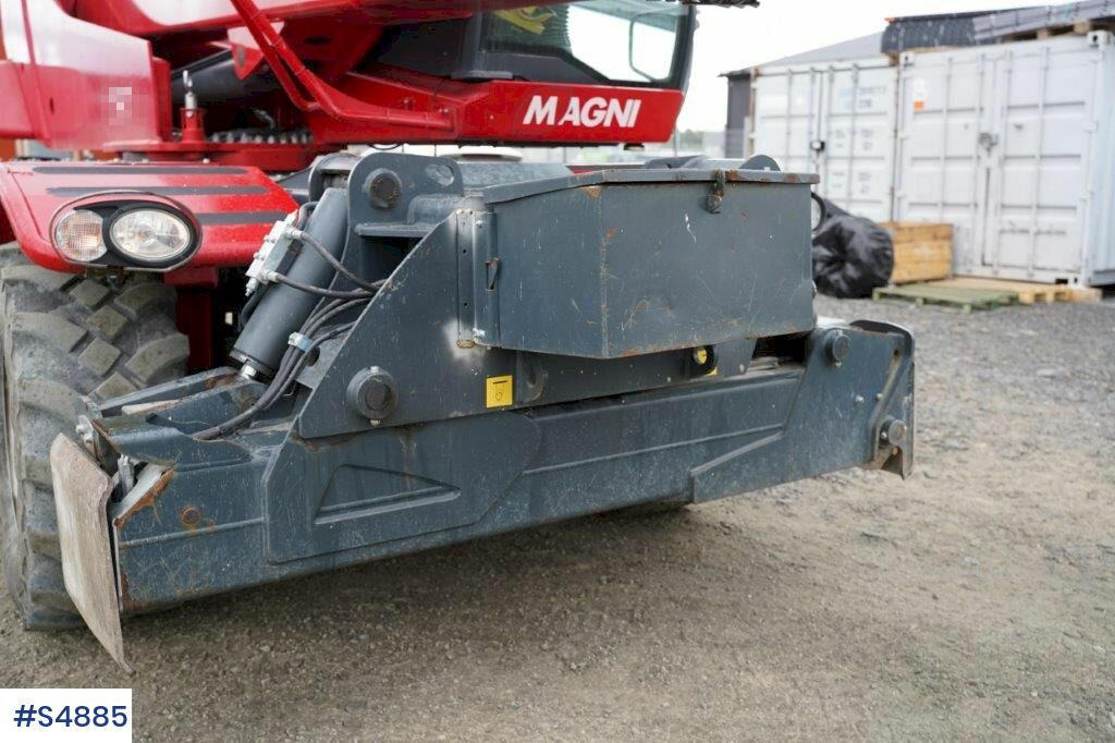 Empilhador telescópico Magni RTH 6,30 SH-M/C Around turning telescopic loader: foto 40 Empilhador telescópico Magni RTH 6,30 SH-M/C Around turning telescopic loader: foto 40