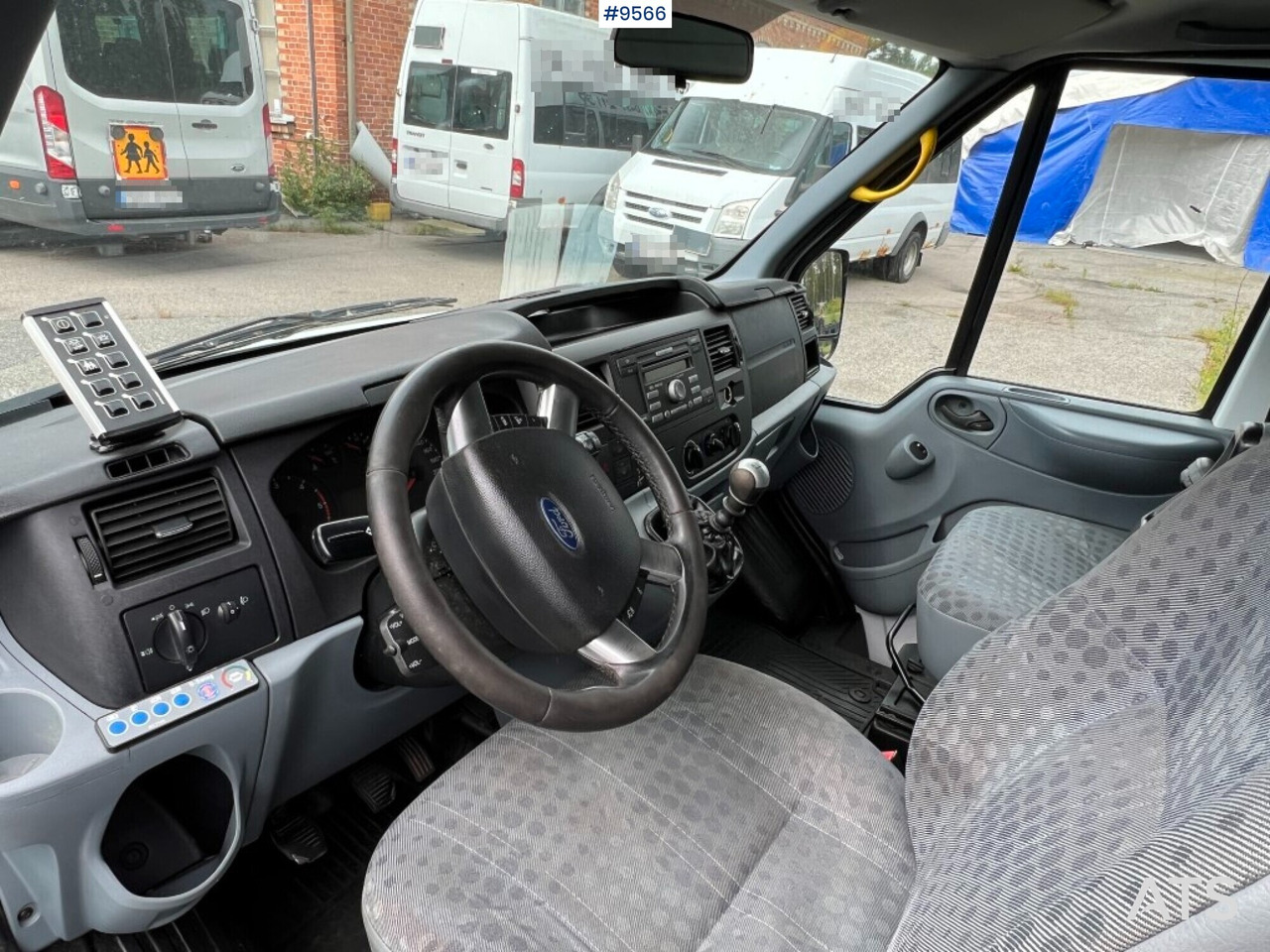 Minibus- Ford FDG6 Transit- Sold newly inspected - Minibus, Furgão de passageiros: foto 4 Minibus- Ford FDG6 Transit- Sold newly inspected - Minibus, Furgão de passageiros: foto 4