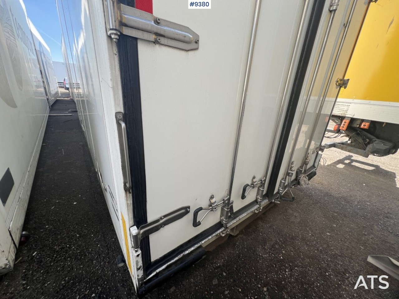 Refrigerated trailer cabinet Ekeri - Carroçaria - frigorífico: foto 5 Refrigerated trailer cabinet Ekeri - Carroçaria - frigorífico: foto 5
