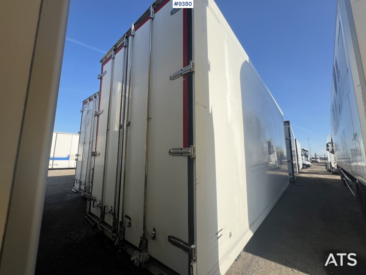 Refrigerated trailer cabinet Ekeri - Carroçaria - frigorífico: foto 1 Refrigerated trailer cabinet Ekeri - Carroçaria - frigorífico: foto 1