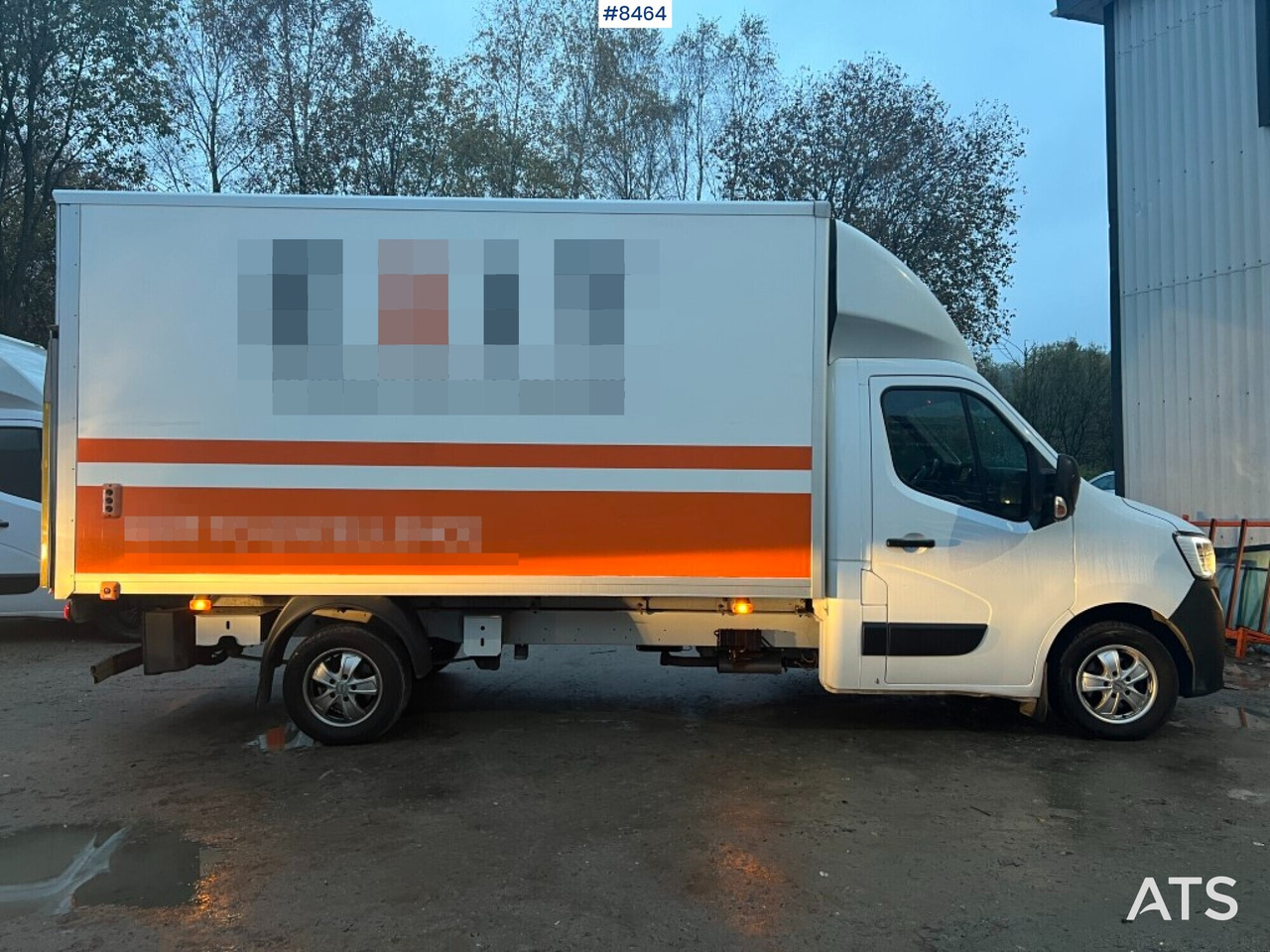 Renault master with tail lift - Carrinha de contentor: foto 2 Renault master with tail lift - Carrinha de contentor: foto 2