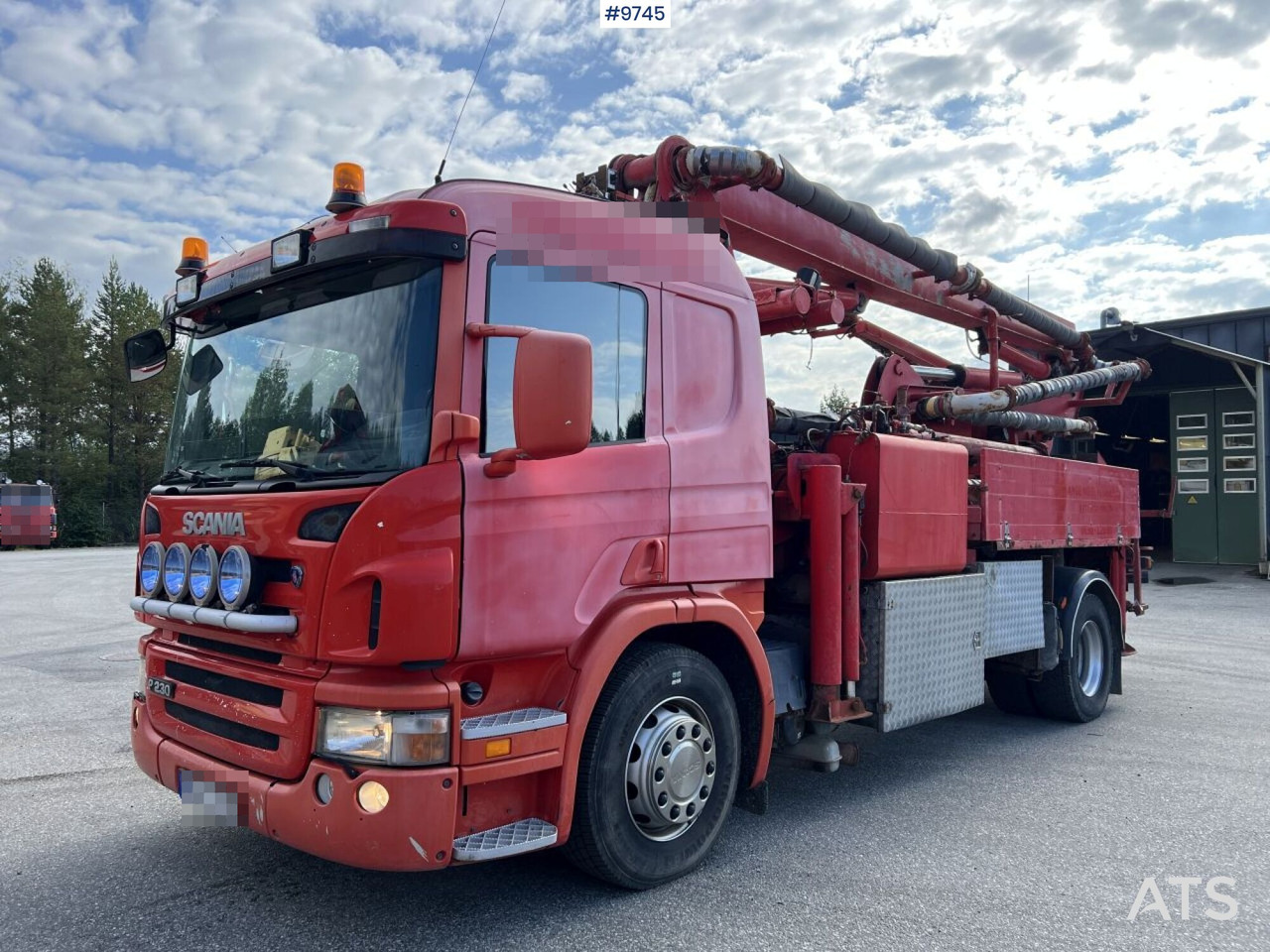 Scania P230 with Concrete pump - Autobomba de betão: foto 1 Scania P230 with Concrete pump - Autobomba de betão: foto 1