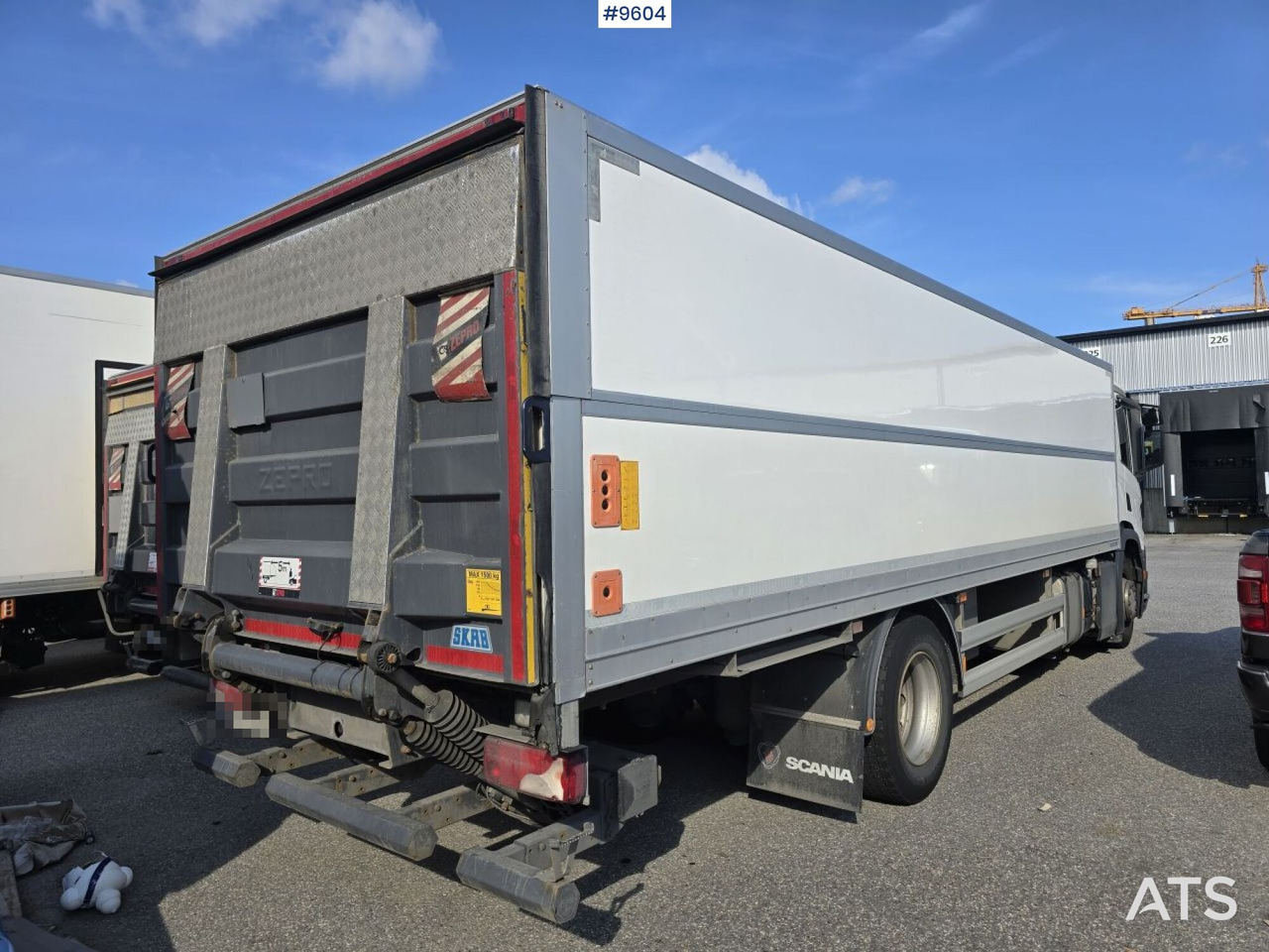 Scania P250 Liftable and lowerable body - Camião furgão: foto 3 Scania P250 Liftable and lowerable body - Camião furgão: foto 3
