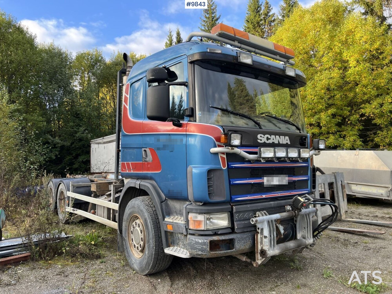Scania R144 Hook Truck with plow equipment - Camião polibenne: foto 2 Scania R144 Hook Truck with plow equipment - Camião polibenne: foto 2