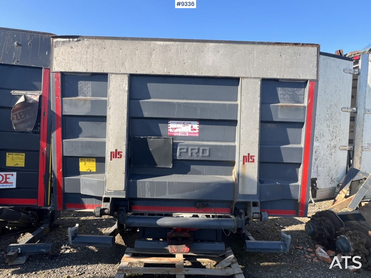 Tail Lift Zepro Z2000-175MA - Rampa hidráulica: foto 1 Tail Lift Zepro Z2000-175MA - Rampa hidráulica: foto 1