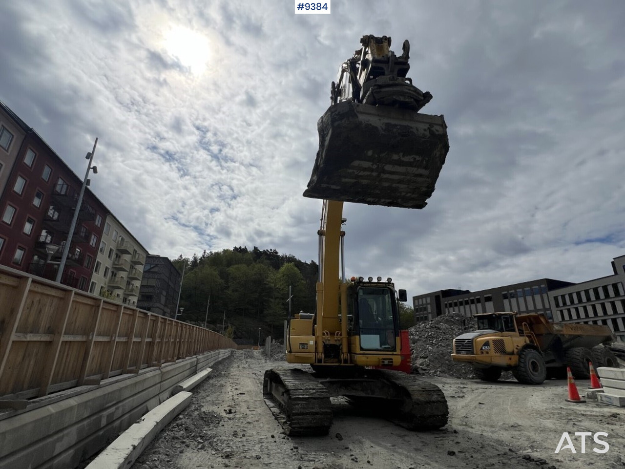 Locação financeira de Tracked excavator Komatsu PC210LC (VIDEO) Tracked excavator Komatsu PC210LC (VIDEO): foto 8 Locação financeira de Tracked excavator Komatsu PC210LC (VIDEO) Tracked excavator Komatsu PC210LC (VIDEO): foto 8