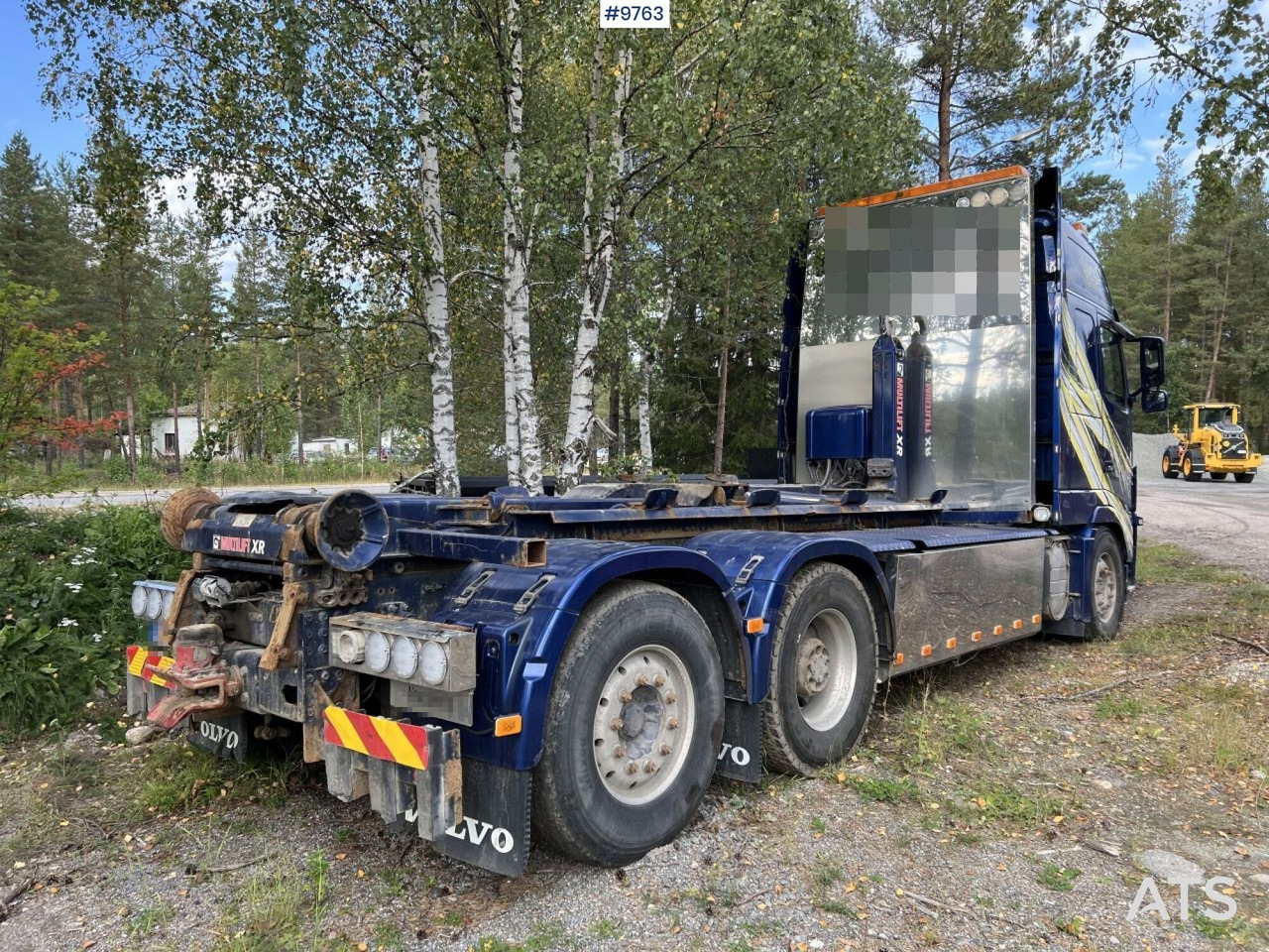 VOLVO FH16-660 6*2 LAXO-Bracket with load changer, woodchip box, and flatbed - Camião polibenne: foto 3 VOLVO FH16-660 6*2 LAXO-Bracket with load changer, woodchip box, and flatbed - Camião polibenne: foto 3