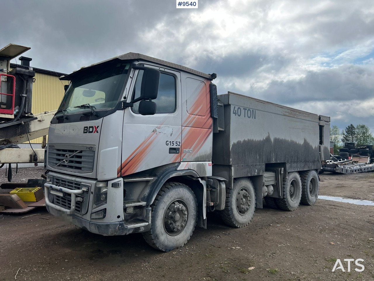 Volvo FH16 8*4 Tipper/Mining truck - Camião basculante: foto 1 Volvo FH16 8*4 Tipper/Mining truck - Camião basculante: foto 1