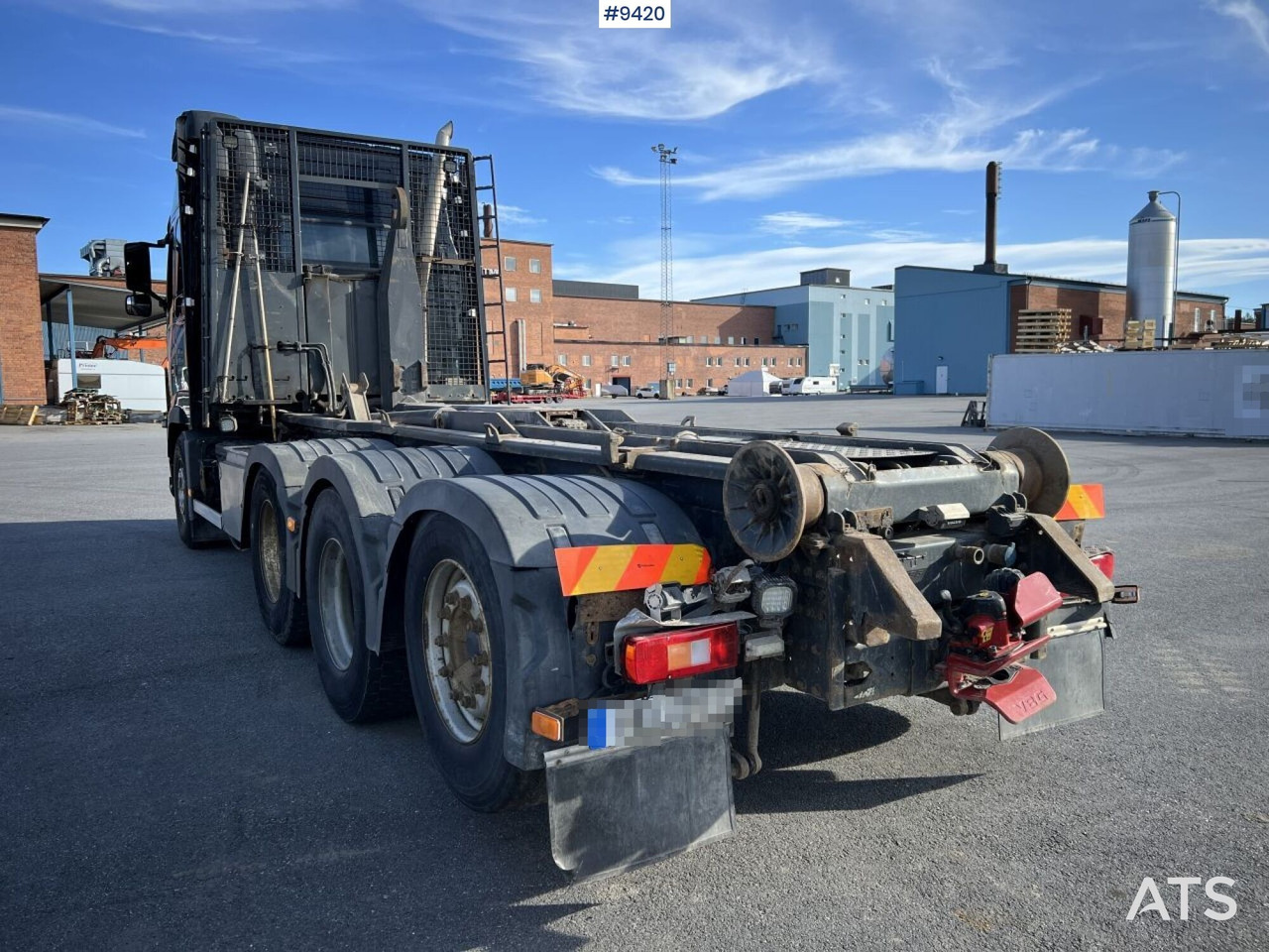 Volvo FH16 8*4 Tridem Hooklift - Camião polibenne: foto 4 Volvo FH16 8*4 Tridem Hooklift - Camião polibenne: foto 4