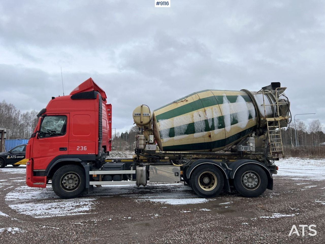 Volvo FM 6X2 Quick lock with concrete rotator (VIDEO) - Camião betoneira: foto 3 Volvo FM 6X2 Quick lock with concrete rotator (VIDEO) - Camião betoneira: foto 3