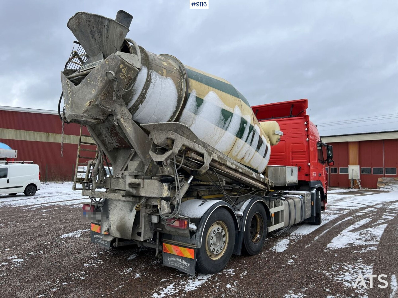 Volvo FM 6X2 Quick lock with concrete rotator (VIDEO) - Camião betoneira: foto 5 Volvo FM 6X2 Quick lock with concrete rotator (VIDEO) - Camião betoneira: foto 5