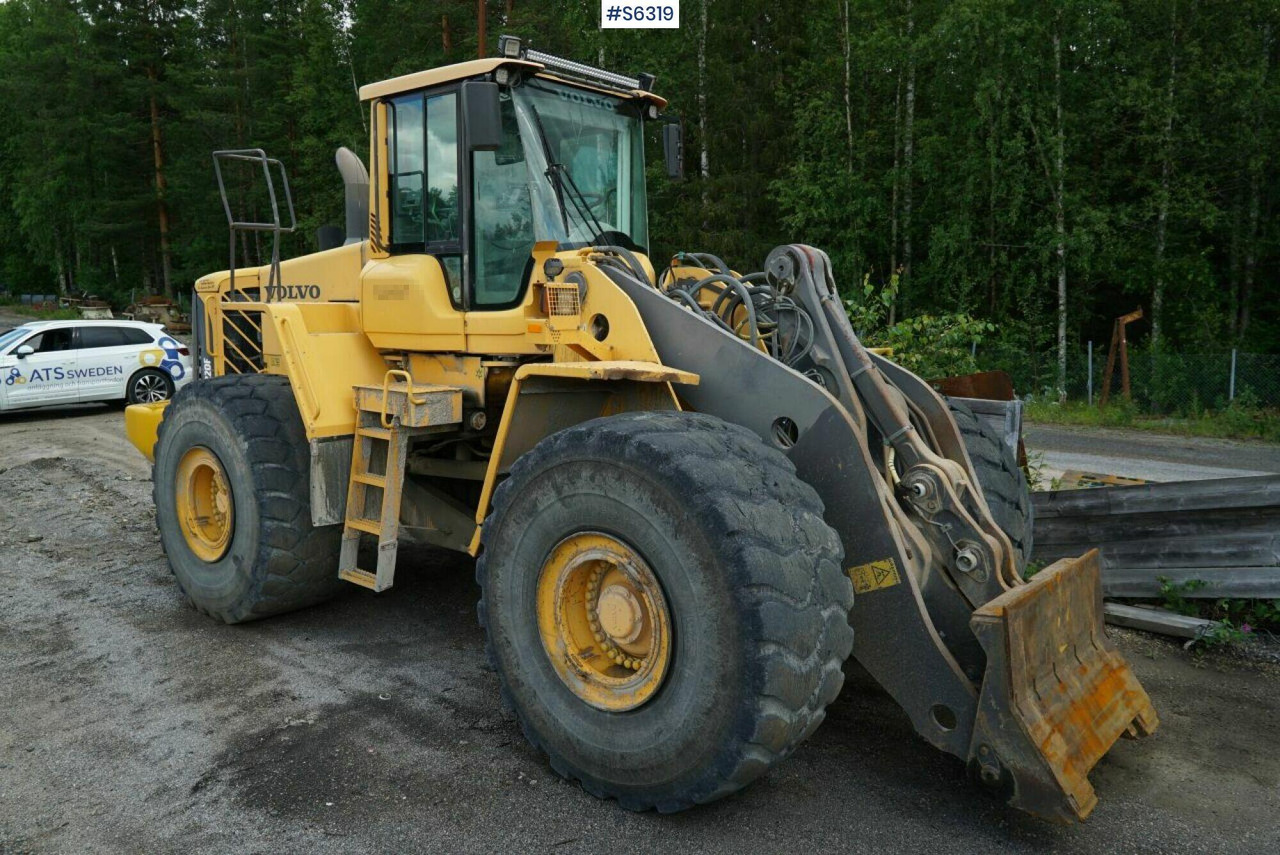 WHEEL LOADER VOLVO L220 F - Pá carregadora de rodas: foto 1 WHEEL LOADER VOLVO L220 F - Pá carregadora de rodas: foto 1