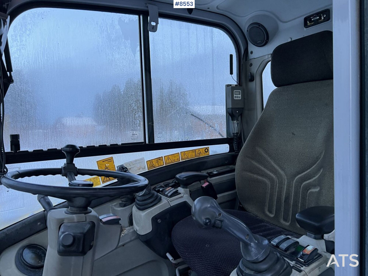 Wacker Neuson 9503 Wheeled excavator, wagon and gears - Escavadeira de rodas: foto 5 Wacker Neuson 9503 Wheeled excavator, wagon and gears - Escavadeira de rodas: foto 5