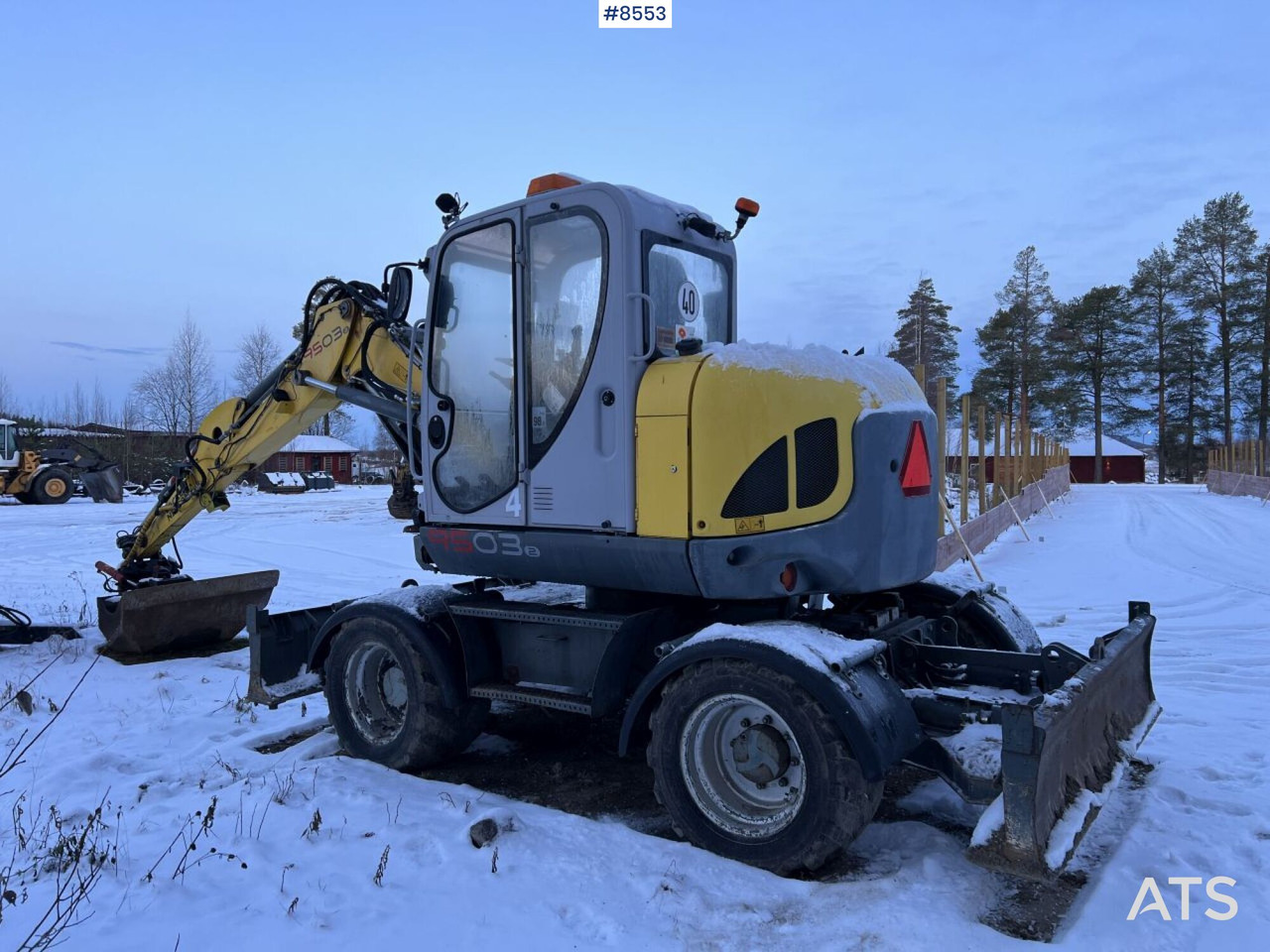 Wacker Neuson 9503 Wheeled excavator, wagon and gears - Escavadeira de rodas: foto 2 Wacker Neuson 9503 Wheeled excavator, wagon and gears - Escavadeira de rodas: foto 2