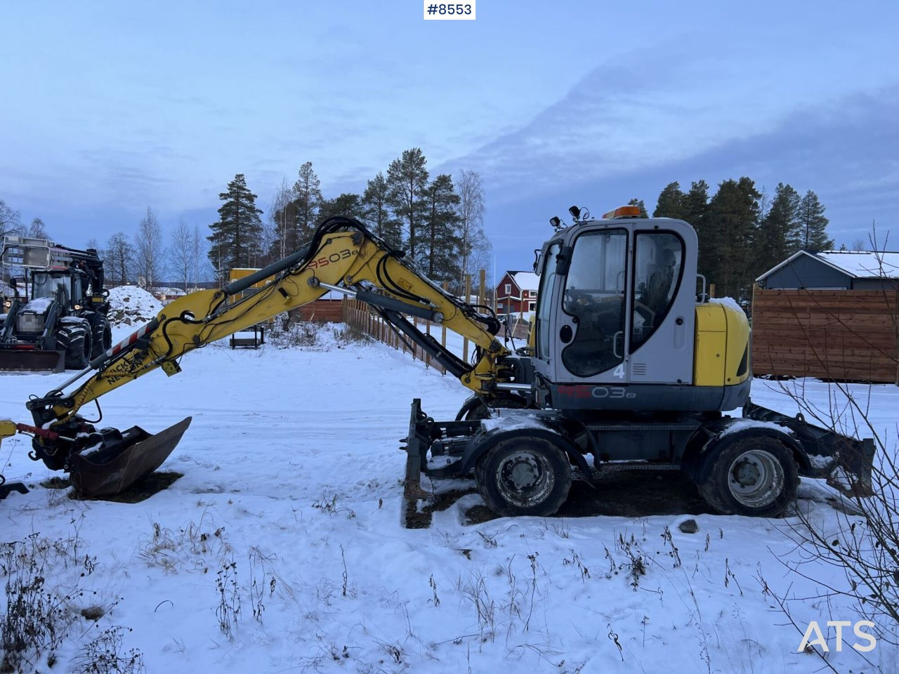 Wacker Neuson 9503 Wheeled excavator, wagon and gears - Escavadeira de rodas: foto 3 Wacker Neuson 9503 Wheeled excavator, wagon and gears - Escavadeira de rodas: foto 3