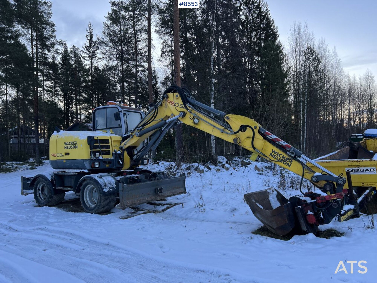 Wacker Neuson 9503 Wheeled excavator, wagon and gears - Escavadeira de rodas: foto 1 Wacker Neuson 9503 Wheeled excavator, wagon and gears - Escavadeira de rodas: foto 1