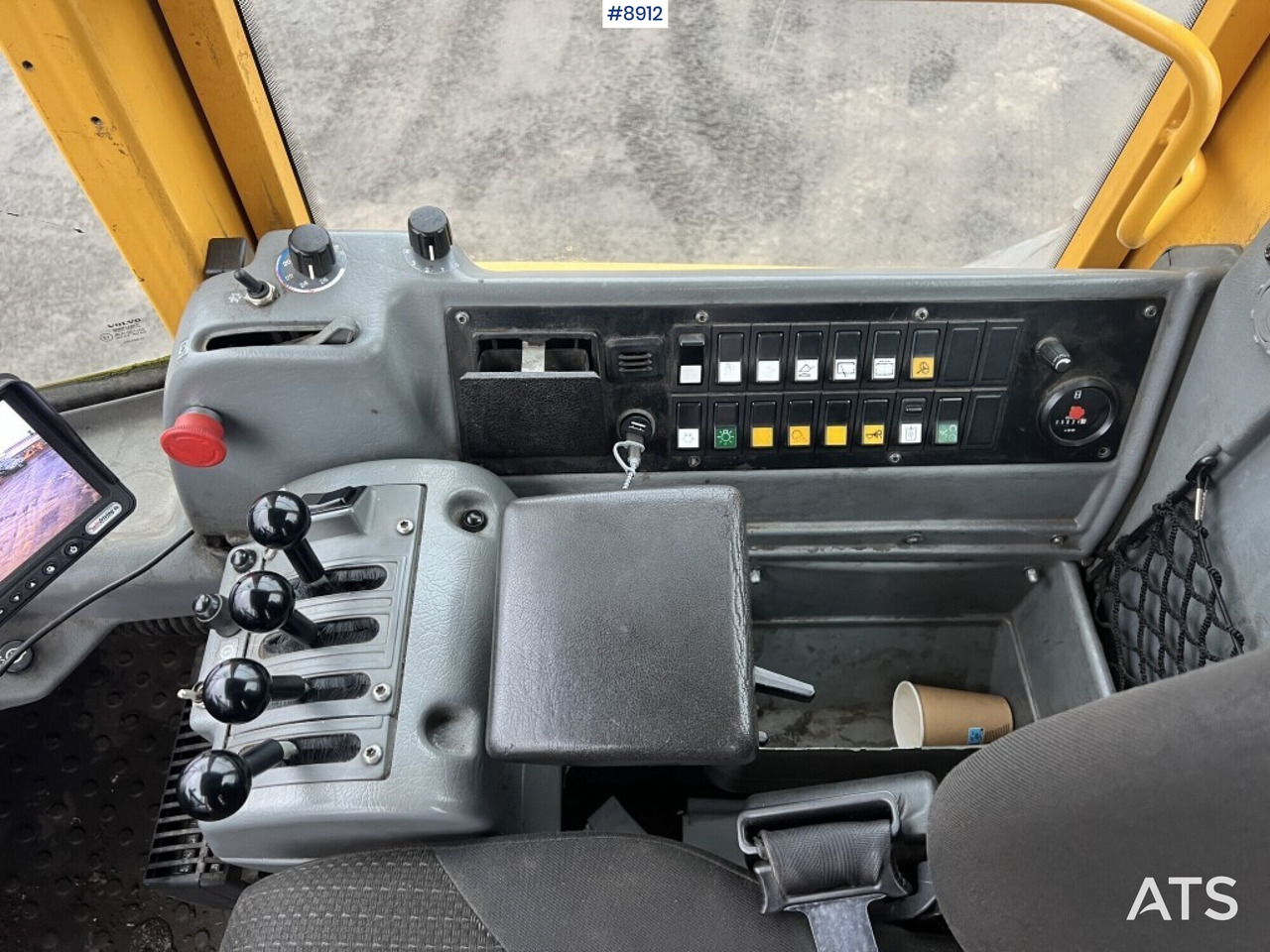 Locação financeira de  Wheel loader - Volvo L110E Wheel loader - Volvo L110E: foto 7