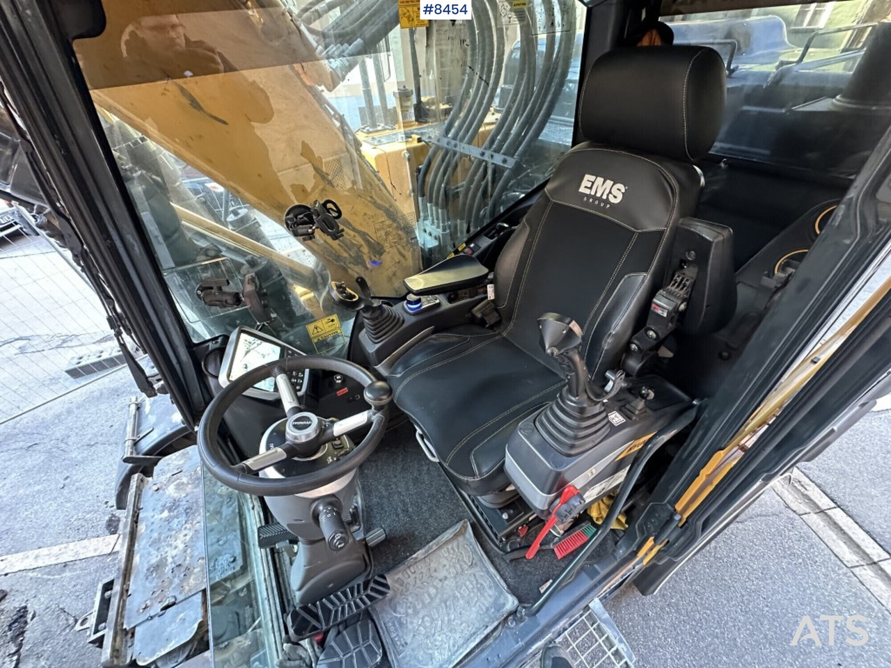 Wheeled excavator Hyundai HW180 with rotor digging system and gear (SEE VIDEO) - Escavadeira de rodas: foto 5 Wheeled excavator Hyundai HW180 with rotor digging system and gear (SEE VIDEO) - Escavadeira de rodas: foto 5