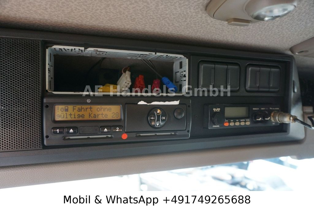 Camião furgão DAF CF 330 BL *LBW-DHollandia/AHK/1000L/1xBett: foto 22